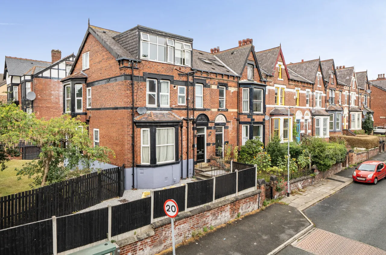 Roundhay Mount, Chapel Allerton, LS8, photo 4