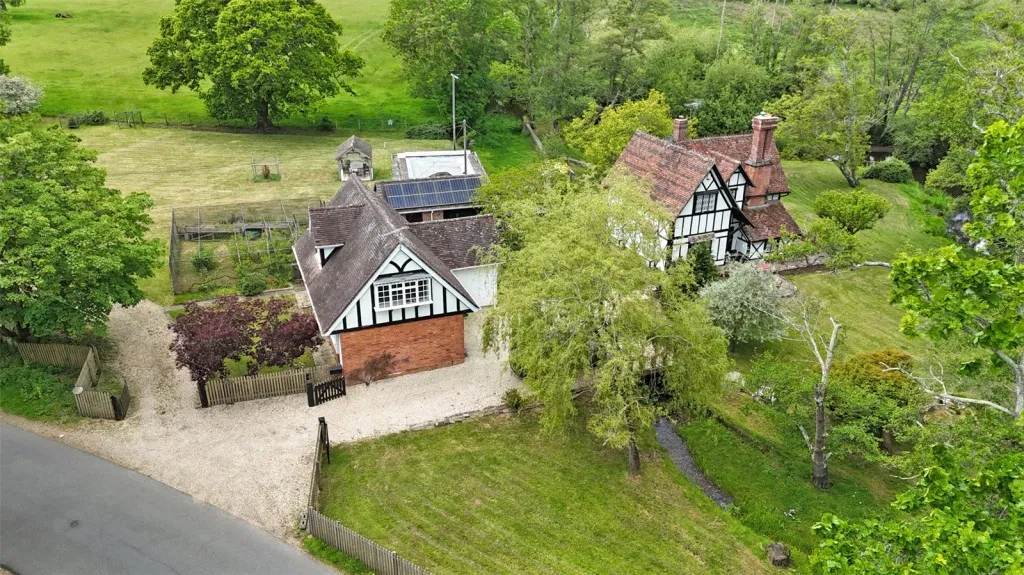 Brockenhurst, Hampshire, photo 4