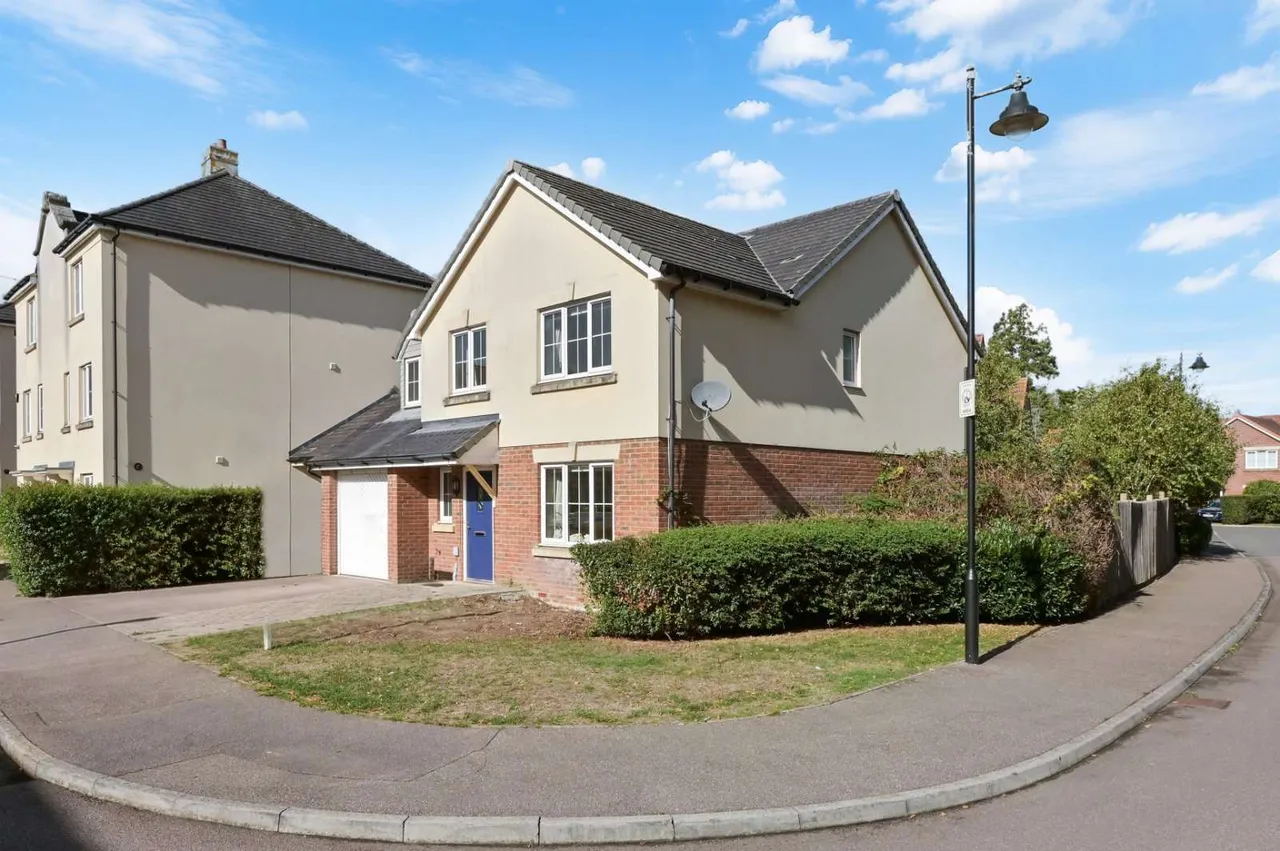 5 bed house to rent, Scarborough Drive, Croxley Green, WD3