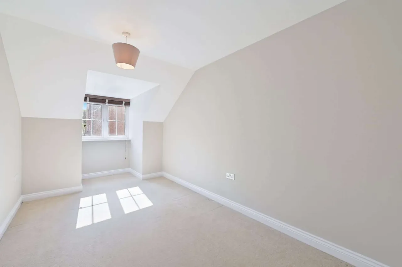 Scarborough Drive, Croxley Green, WD3, photo 13