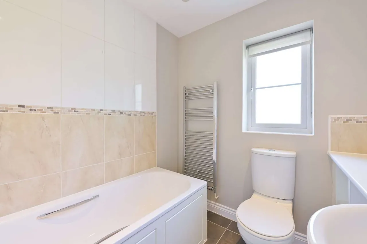 Scarborough Drive, Croxley Green, WD3, photo 12