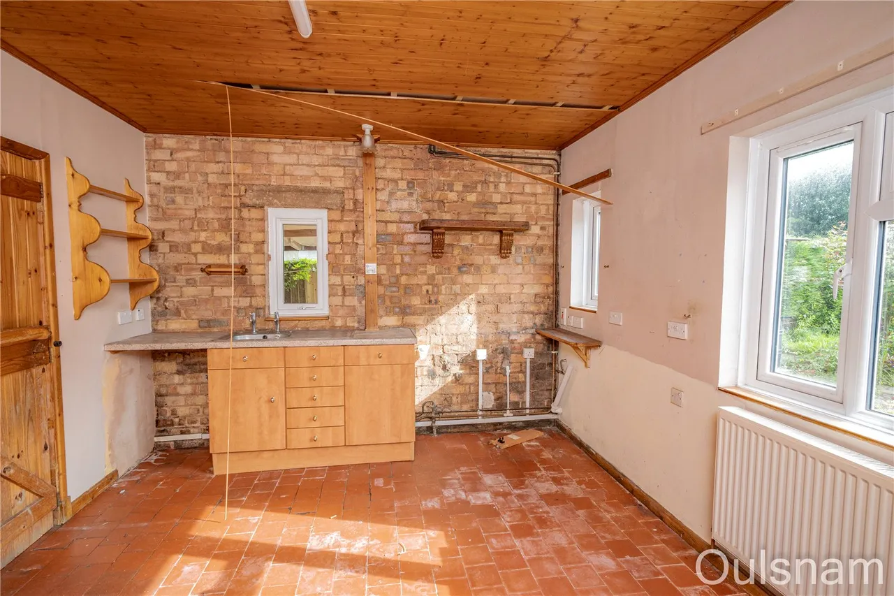 Penmanor, Finstall, Bromsgrove, Worcestershire, B60 3BY, photo 5