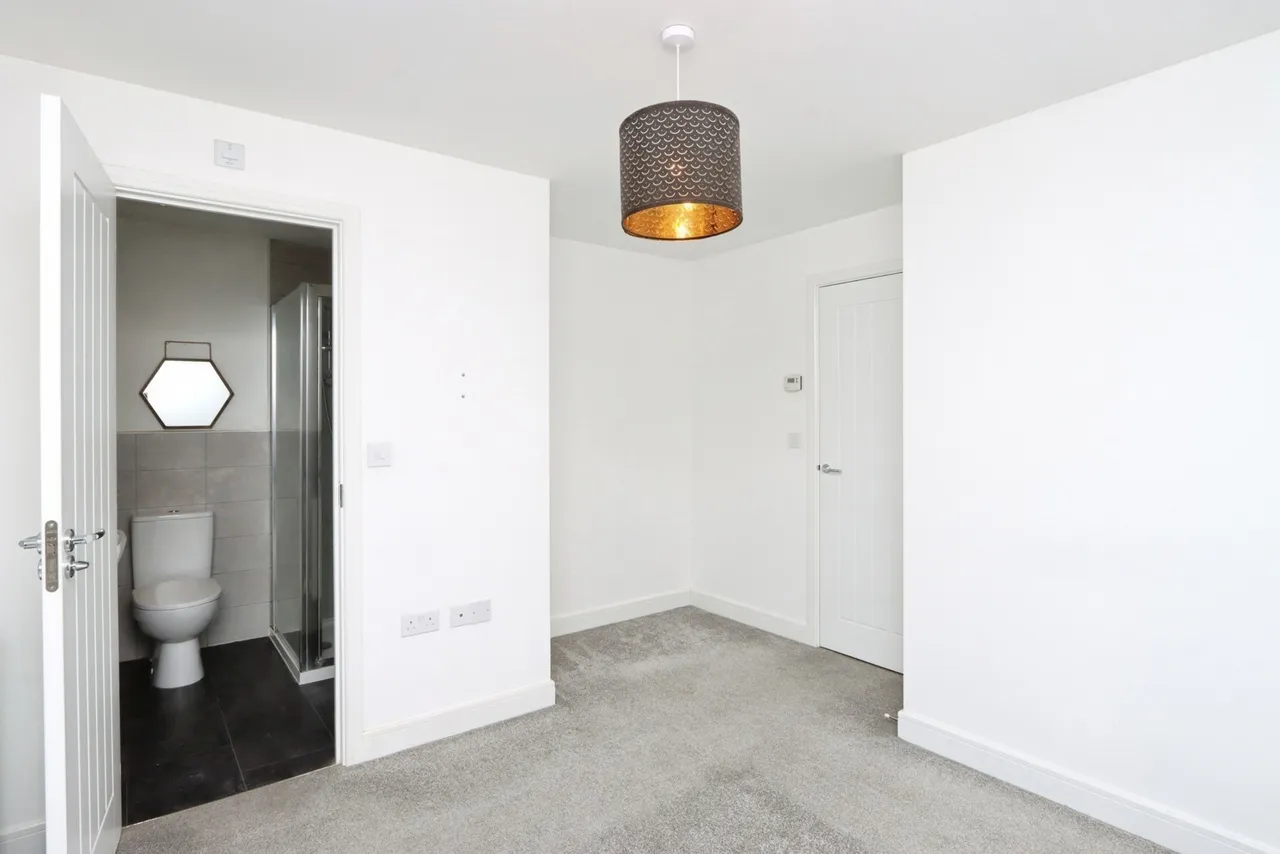 Bradwell Way, ROTHERHAM, South Yorkshire, S60, photo 13
