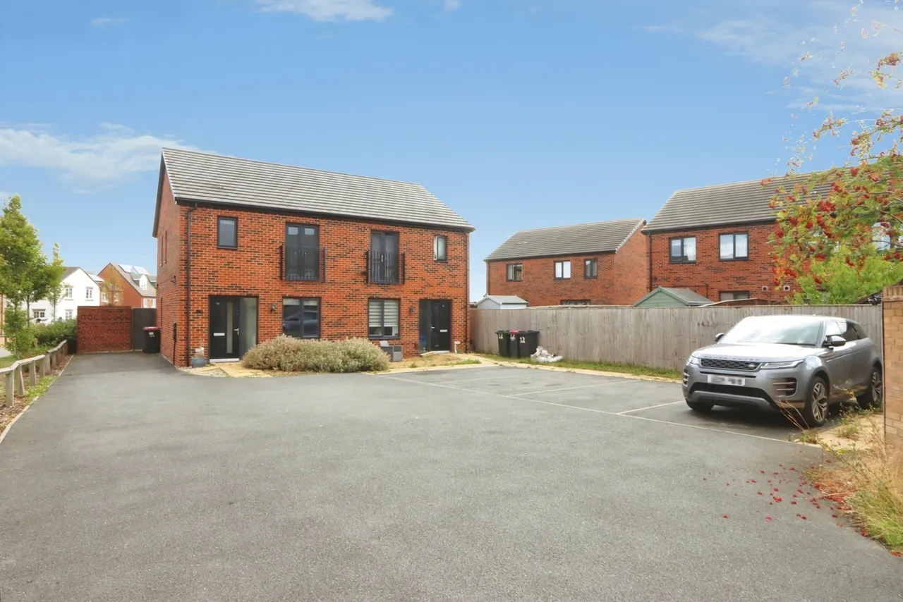 Bradwell Way, ROTHERHAM, South Yorkshire, S60, photo 24