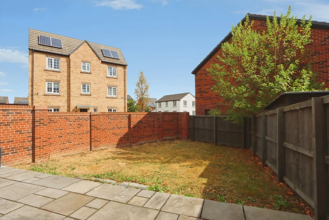 Bradwell Way, ROTHERHAM, South Yorkshire, S60, photo 21