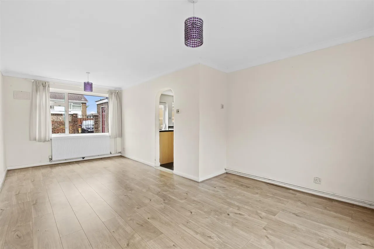Hithercroft Road, High Wycombe, HP13, photo 5