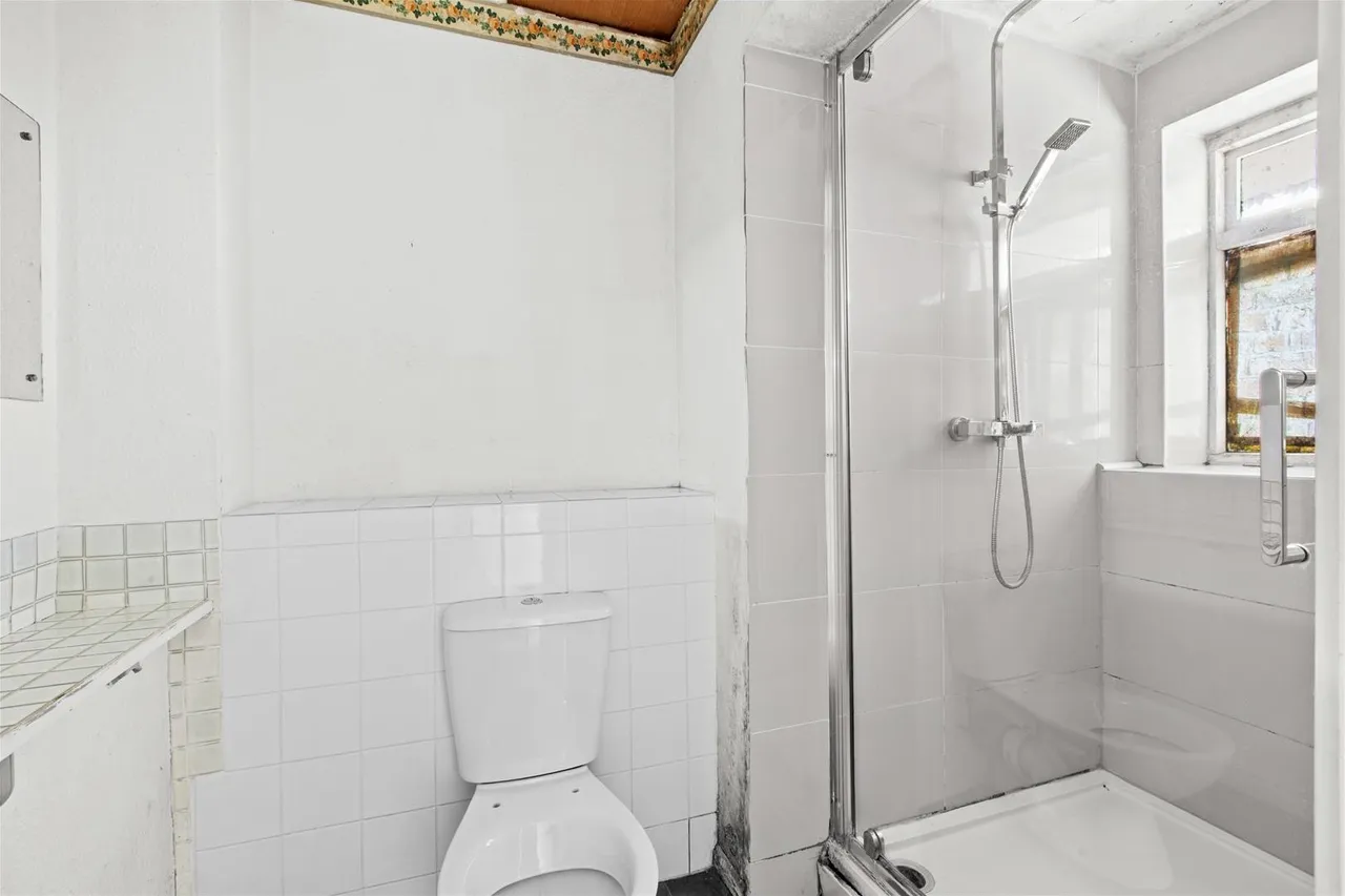 Hithercroft Road, High Wycombe, HP13, photo 9