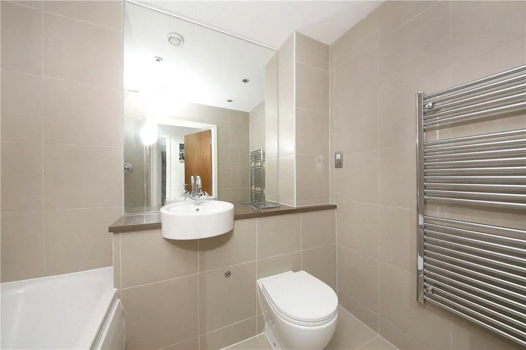 19 Jacobs Court, 19 Plumbers Row, London, photo 9