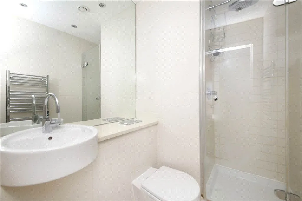 19 Jacobs Court, 19 Plumbers Row, London, photo 6