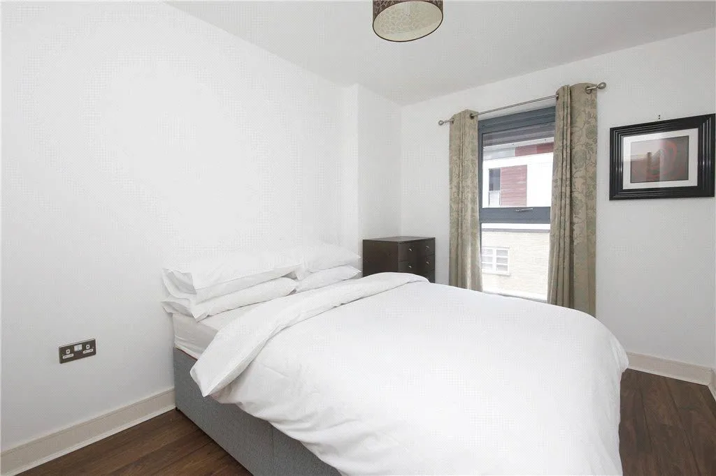 19 Jacobs Court, 19 Plumbers Row, London, photo 4