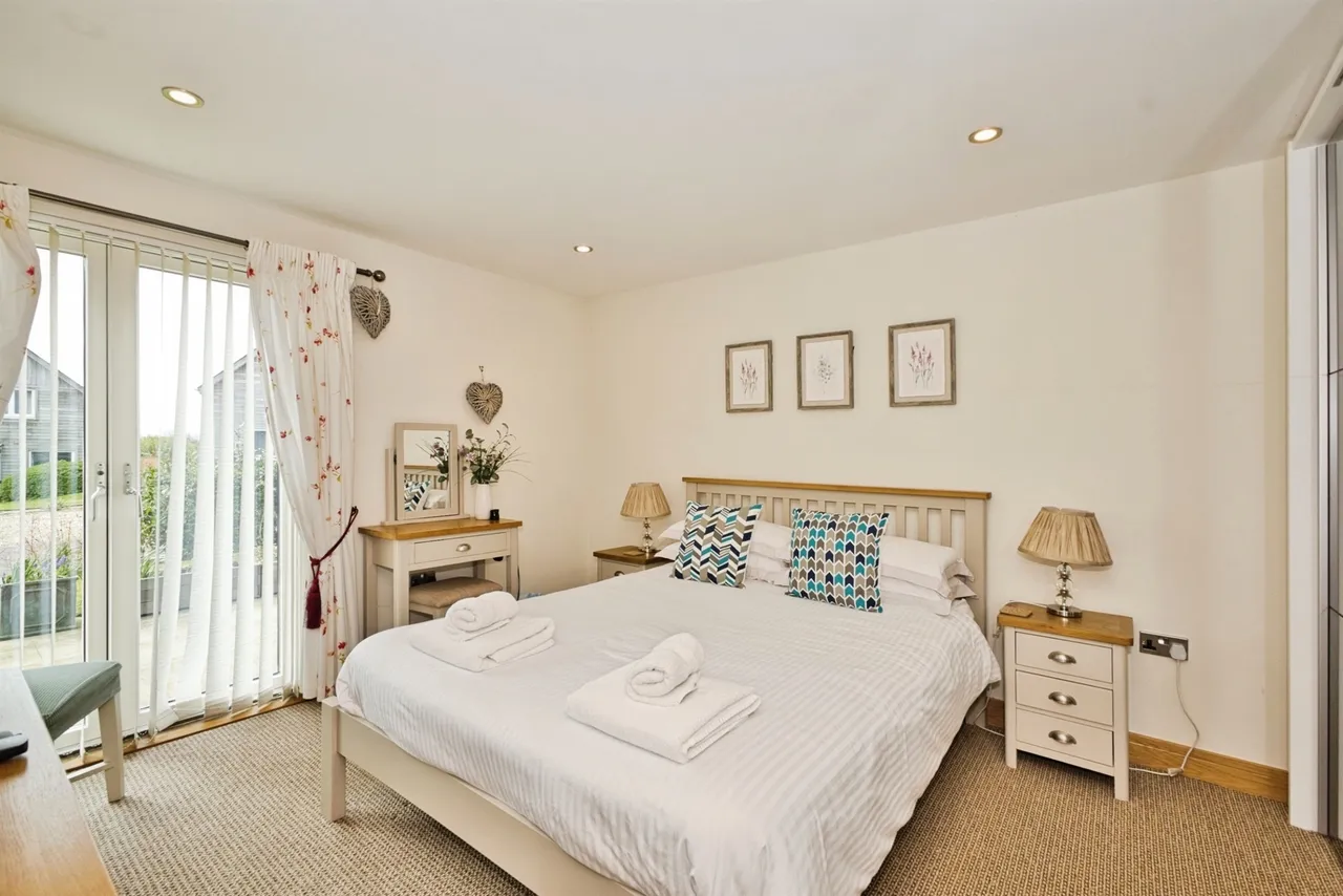 Swandown, Cricket St. Thomas, Chard, photo 5