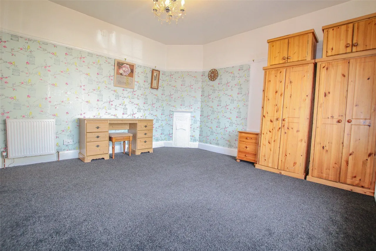 Tom Lane, Crosland Moor, HD4, photo 9