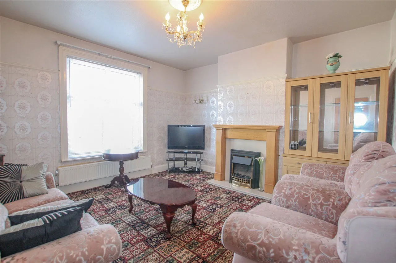 Tom Lane, Crosland Moor, HD4, photo 7