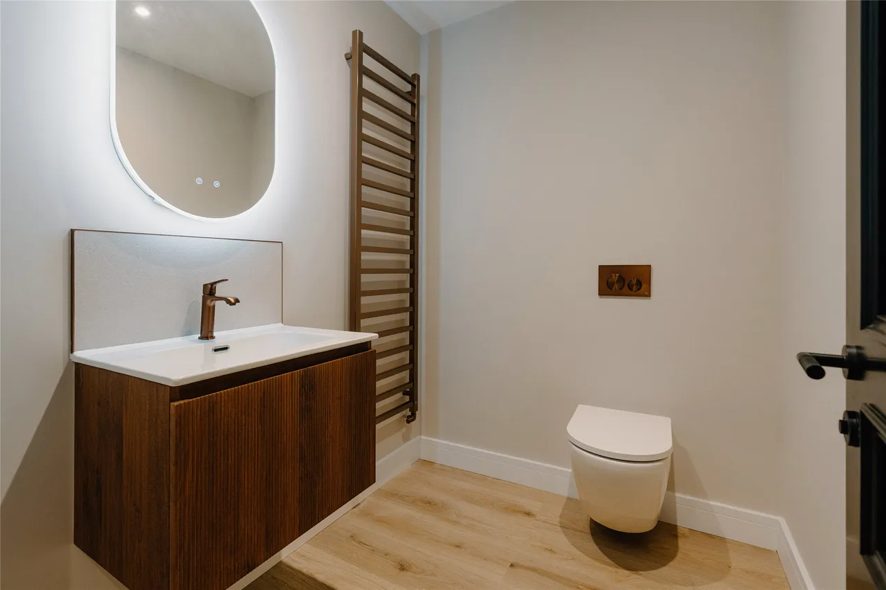 Beach Road, Woolacombe, EX34, photo 32