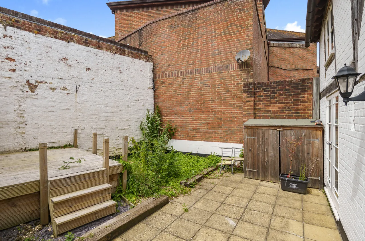 High Street, Alton, GU34, photo 7