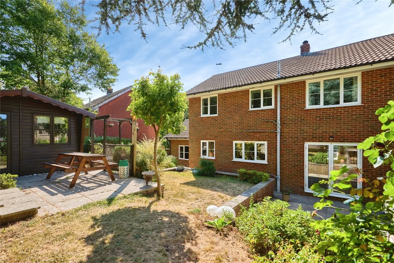 Northcourt Close, Shorwell, PO30, photo 9