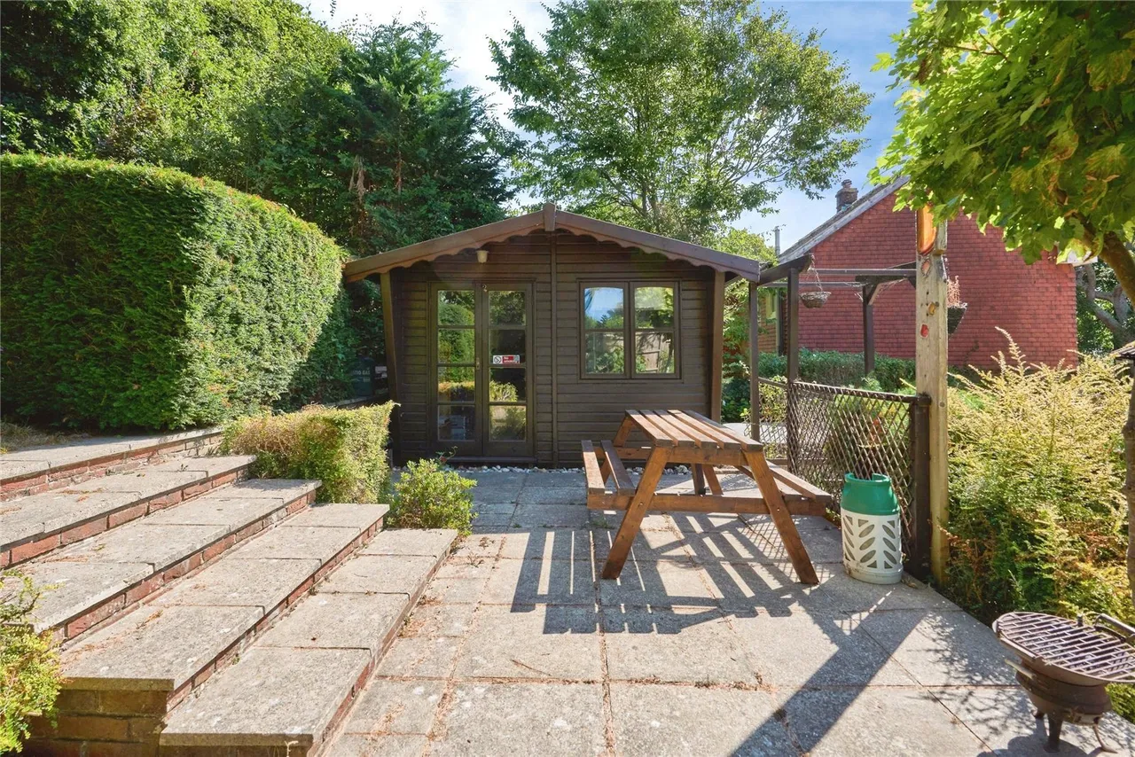 Northcourt Close, Shorwell, PO30, photo 10