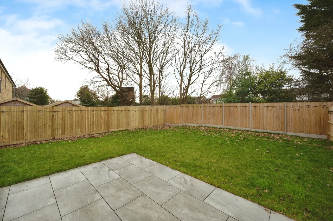 Sandeman Grove, Hayling Island, PO11, photo 10