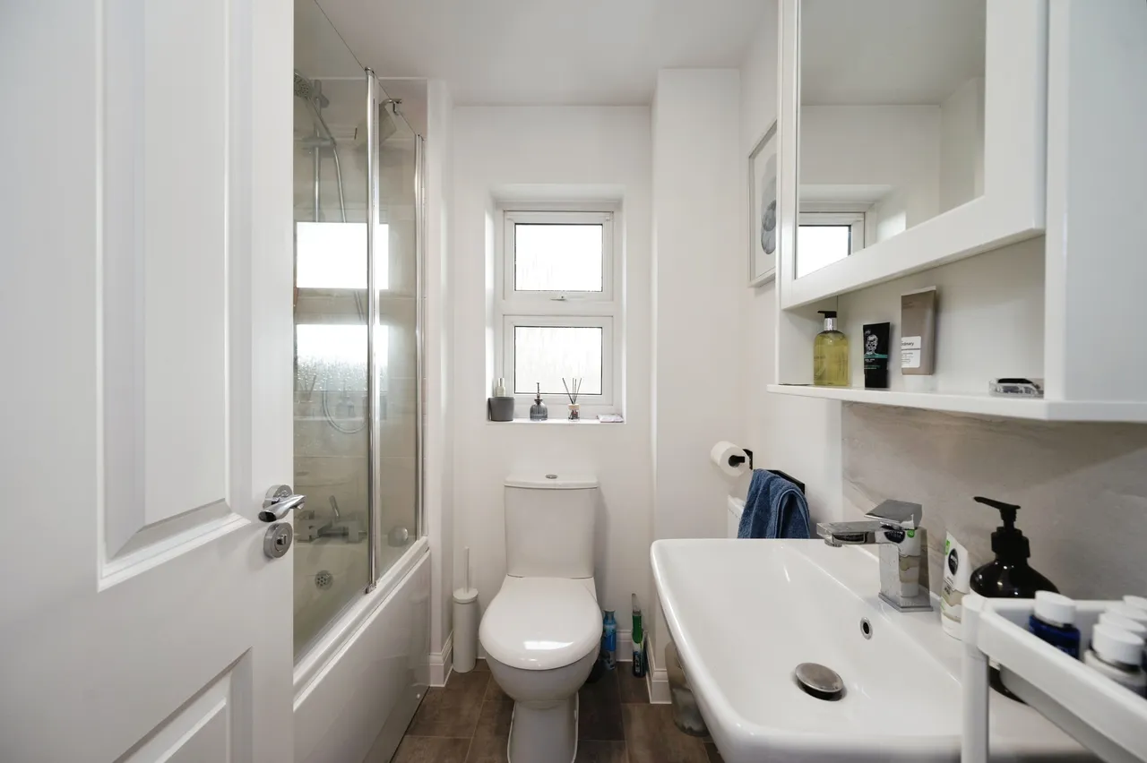 Sandeman Grove, Hayling Island, PO11, photo 17