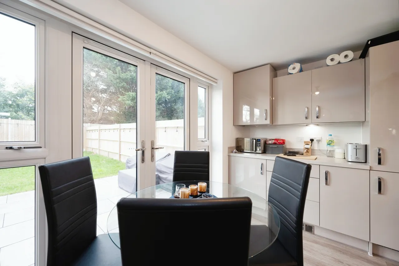 Sandeman Grove, Hayling Island, PO11, photo 7
