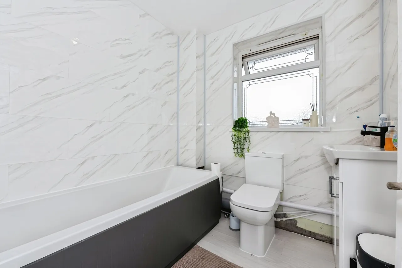Mill Road, SOUTH OCKENDON, Essex, RM15, photo 8
