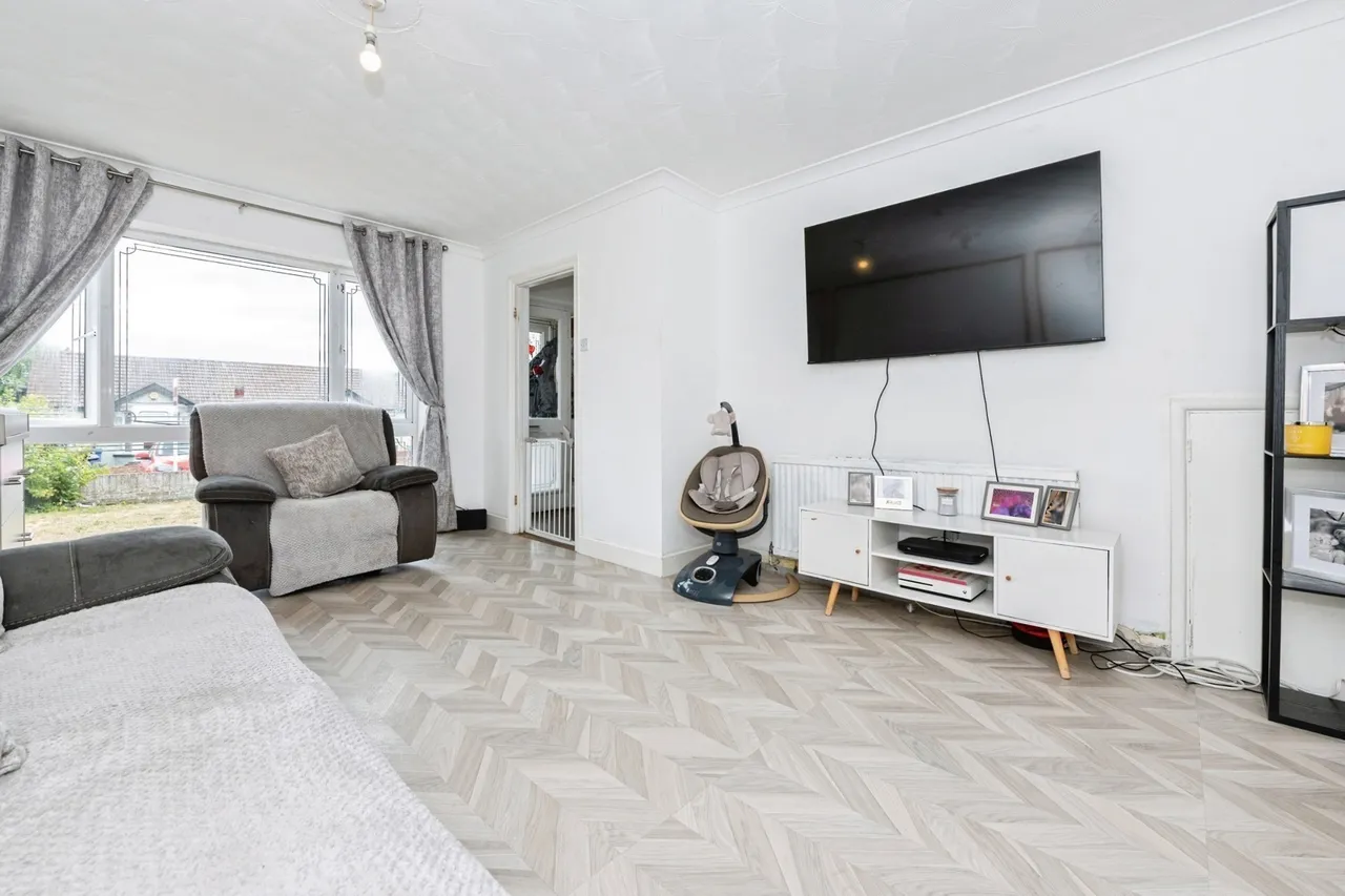 Mill Road, SOUTH OCKENDON, Essex, RM15, photo 2
