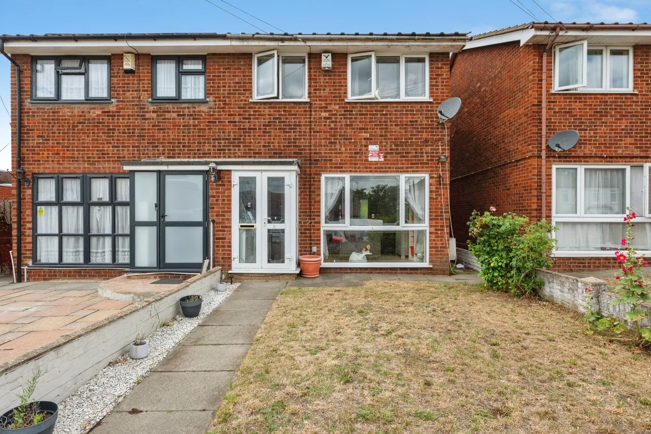 Mill Road, SOUTH OCKENDON, Essex, RM15, photo 16