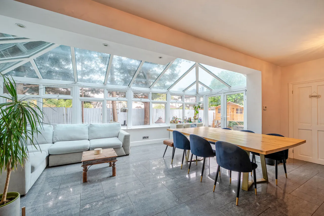 The Avenue, West Wickham, BR4, photo 2