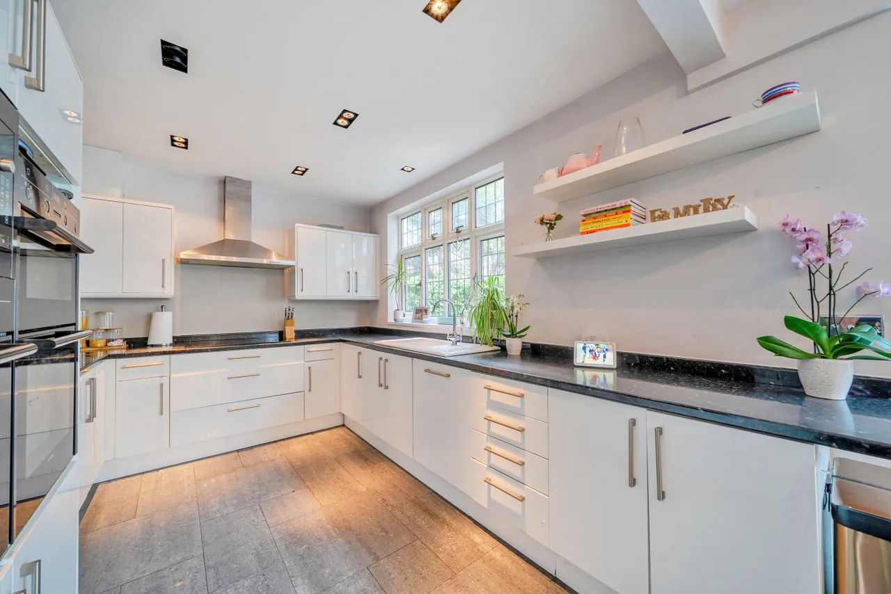 The Avenue, West Wickham, BR4, photo 3