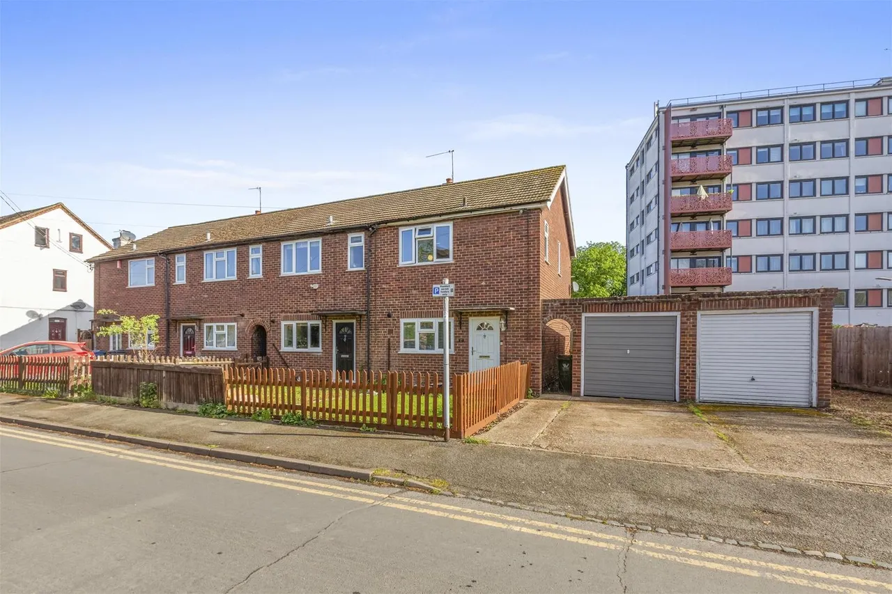 Fennels Road, High Wycombe, HP11, photo 2