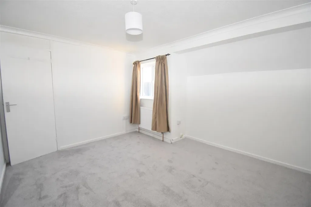 Fosse Close, Cirencester, photo 7