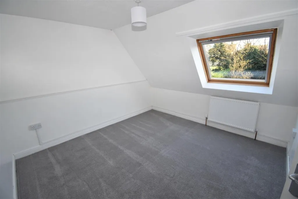 Fosse Close, Cirencester, photo 8