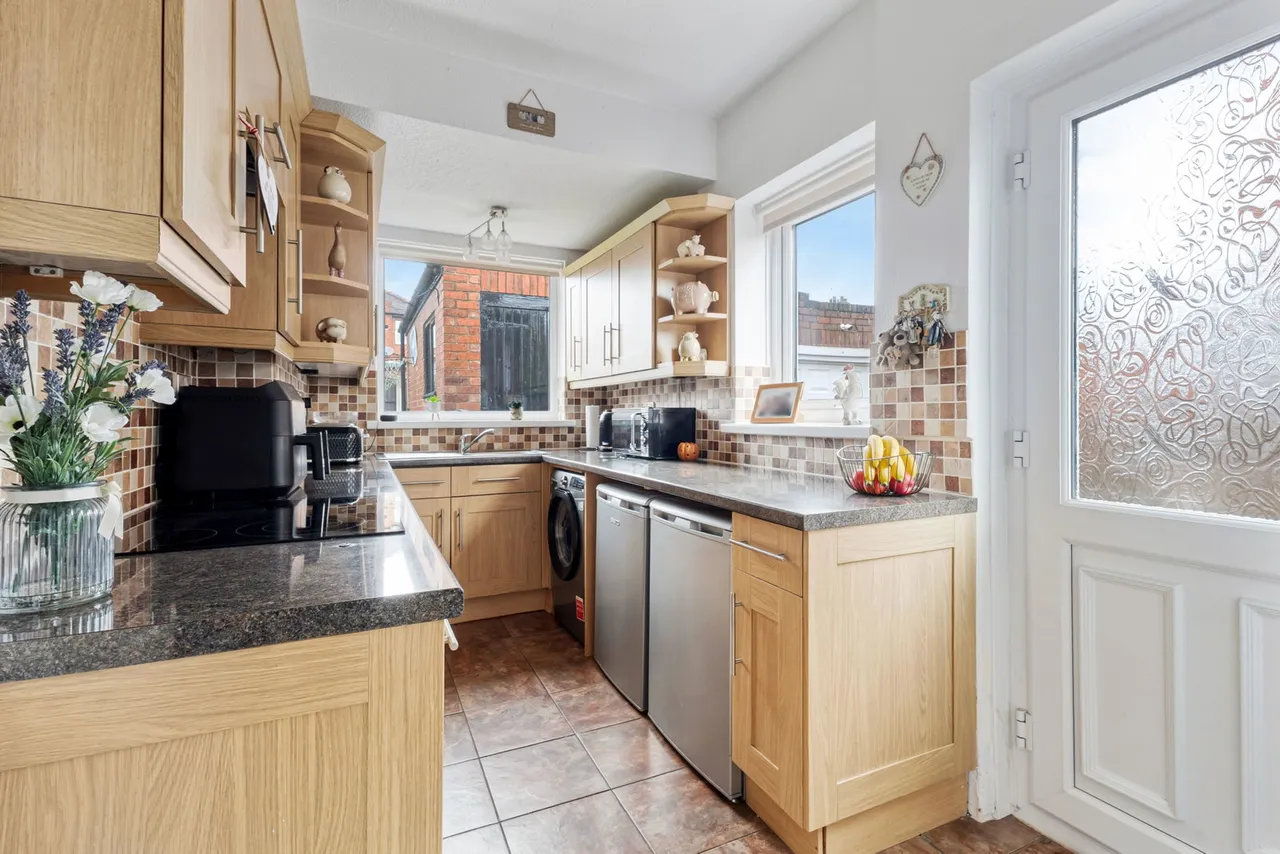 Pontefract Road, Pontefract, photo 8