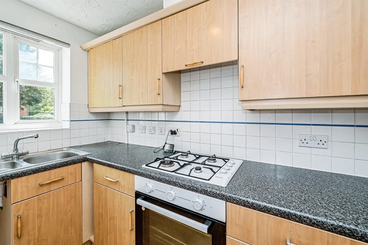 Friarscroft Way, Aylesbury, photo 6