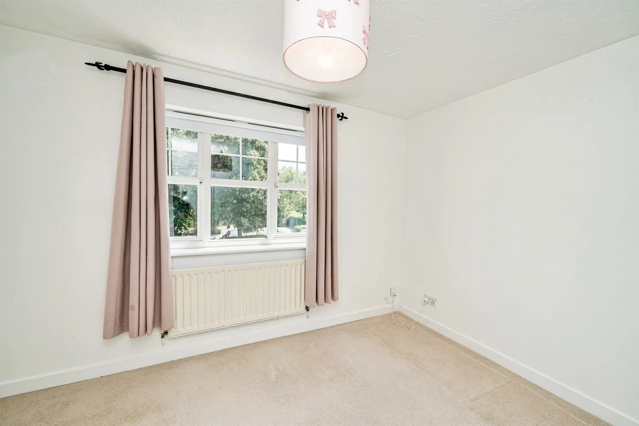 Friarscroft Way, Aylesbury, photo 10
