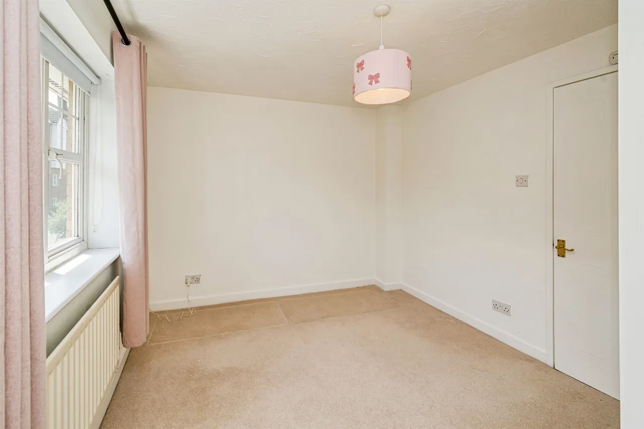 Friarscroft Way, Aylesbury, photo 9
