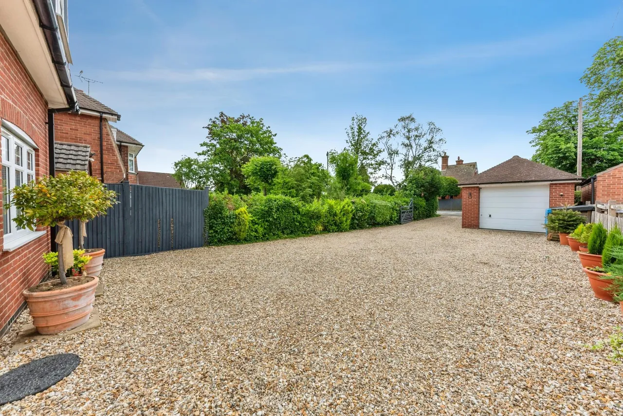 Beacon Hill Road, Newark, NG24, photo 24
