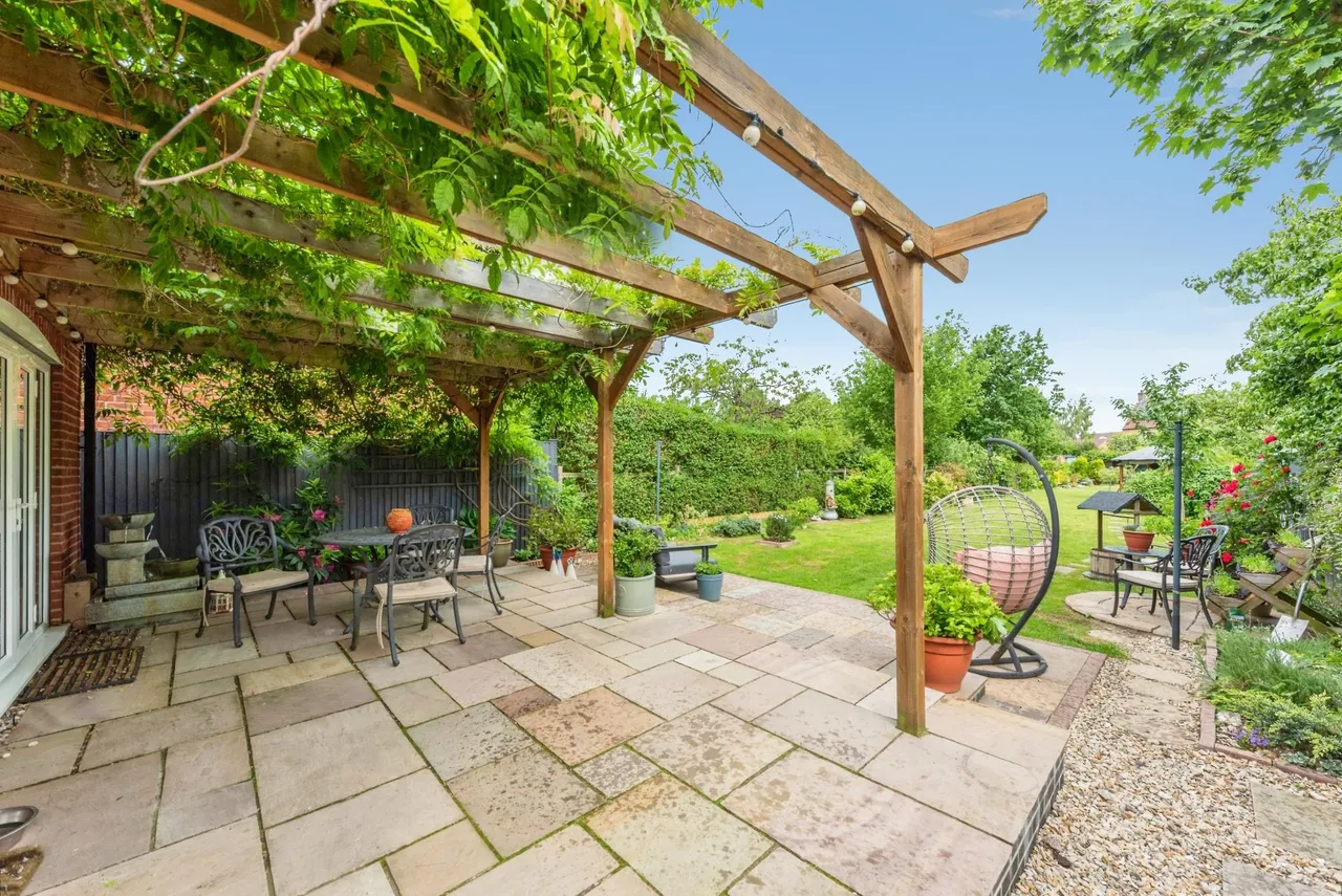 Beacon Hill Road, Newark, NG24, photo 20