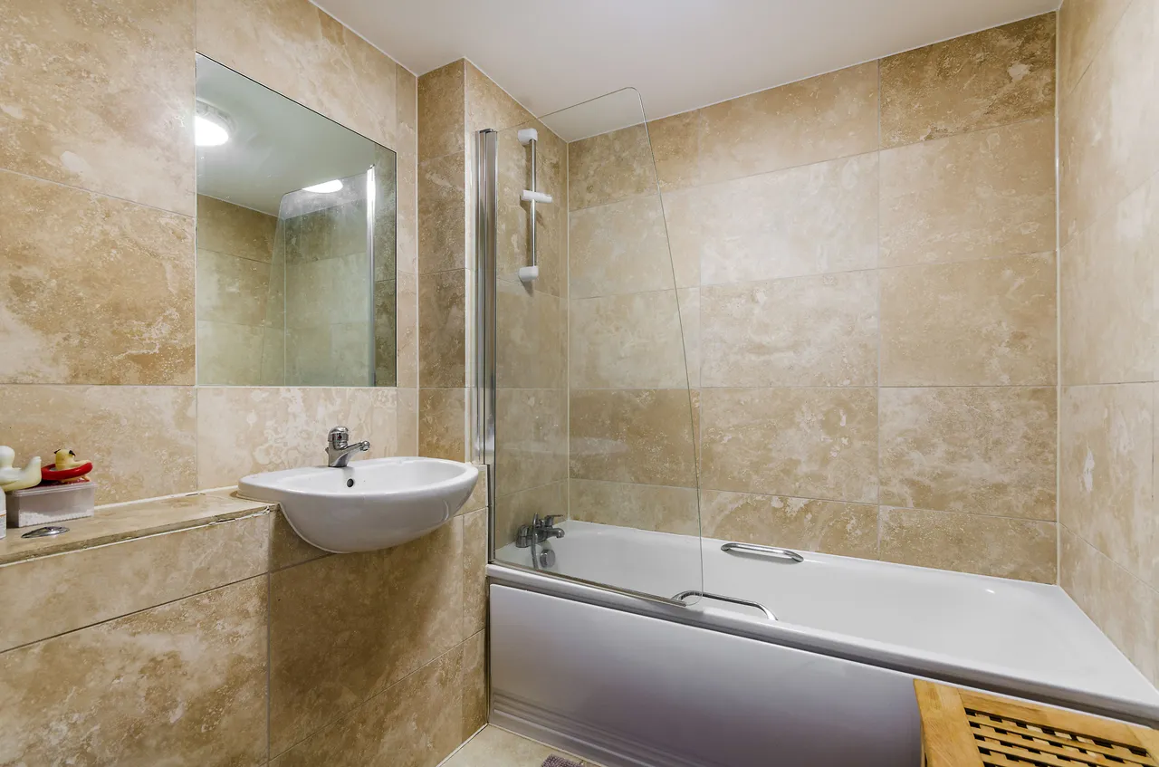6 Hanah House, 150 Maryland Street, London, photo 7