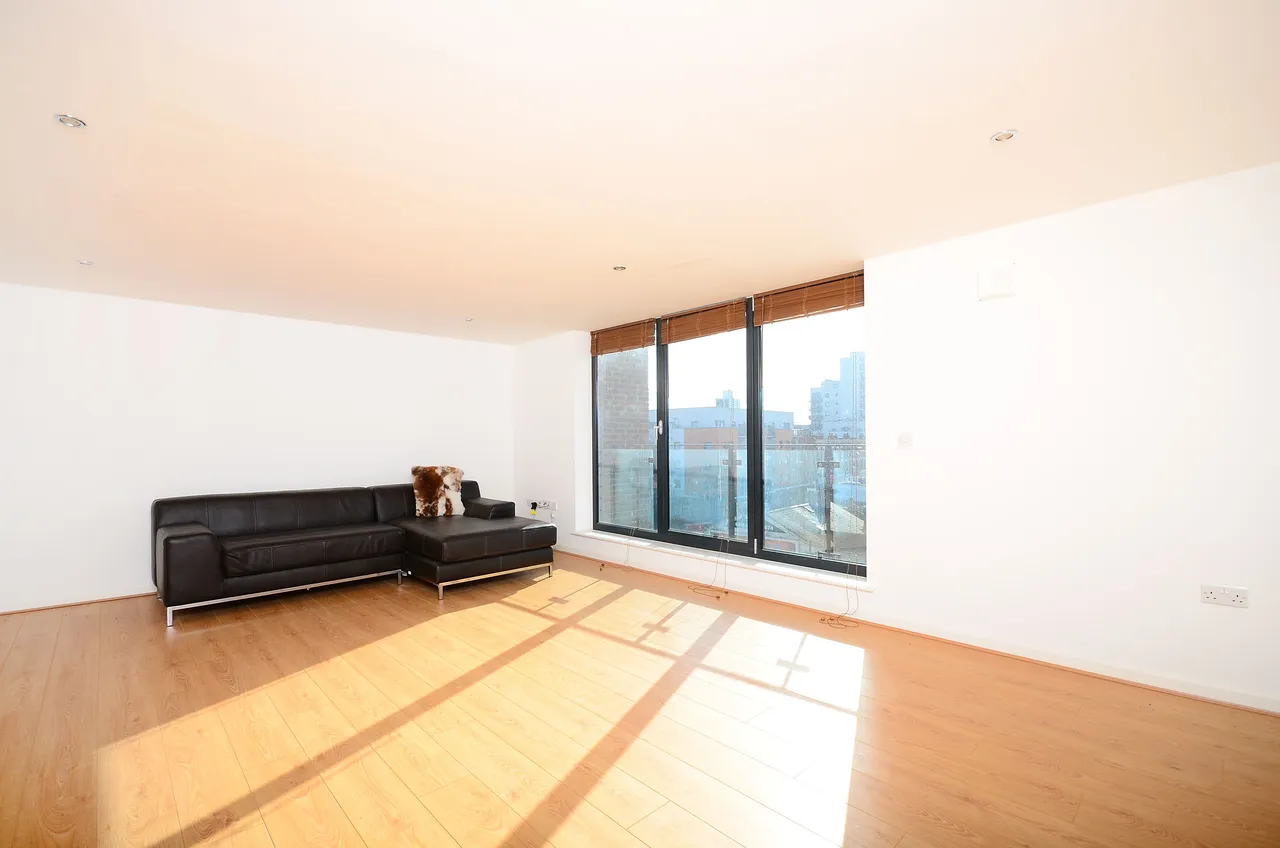 6 Hanah House, 150 Maryland Street, London, photo 9