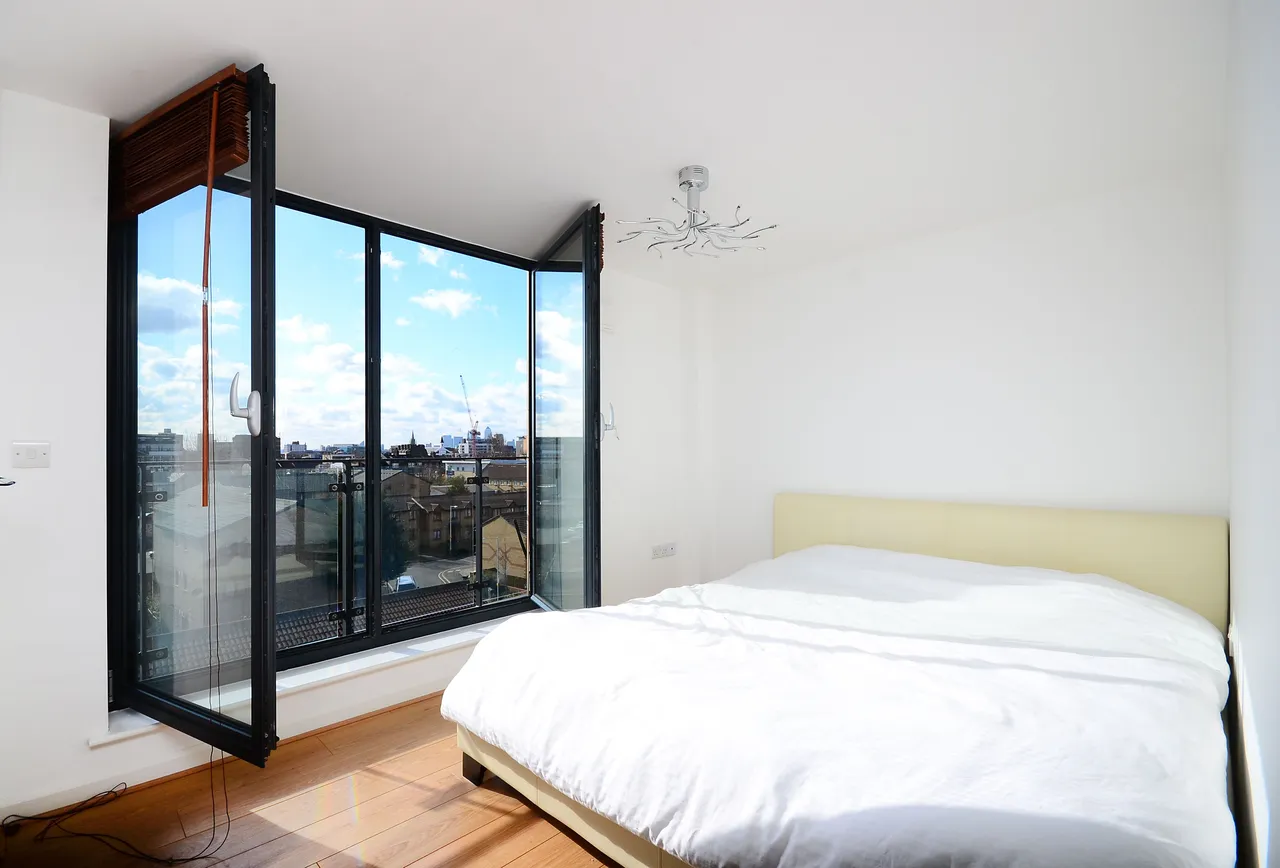 6 Hanah House, 150 Maryland Street, London, photo 6