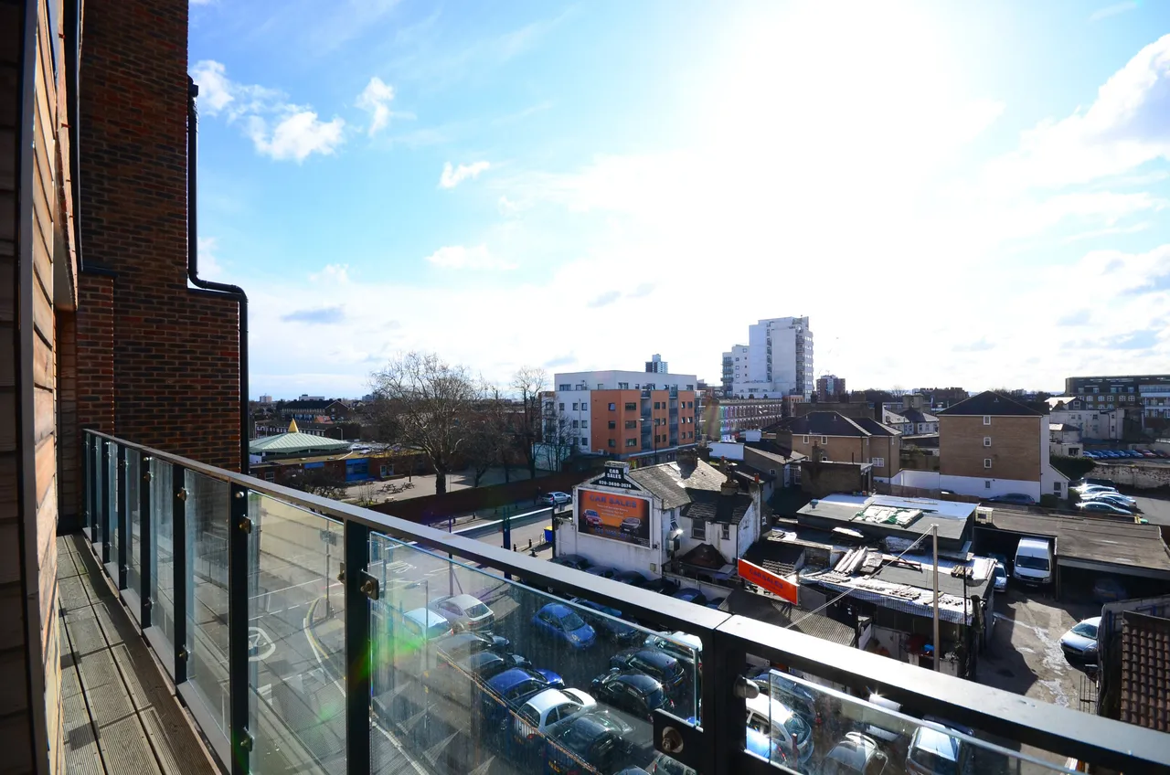 6 Hanah House, 150 Maryland Street, London, photo 5