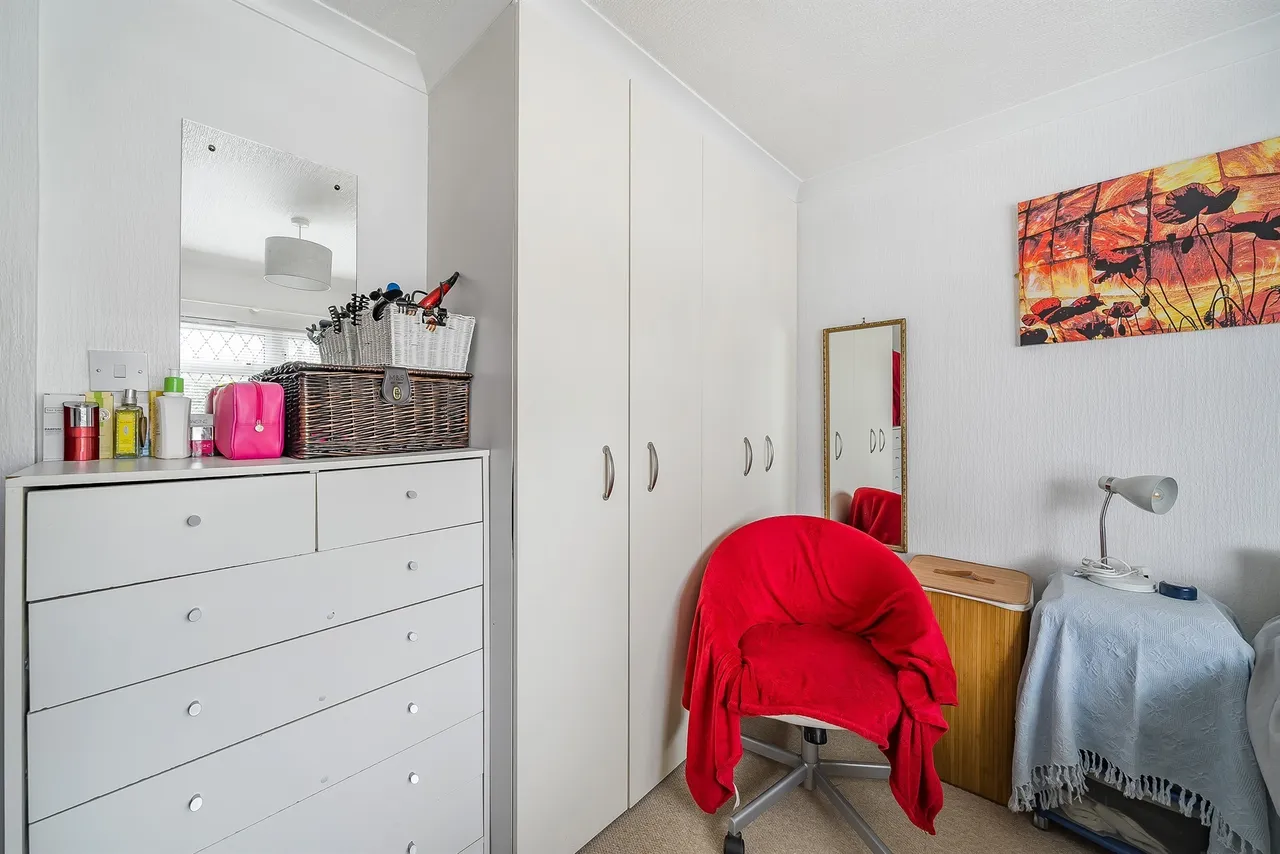 Beech Park, Wigginton, HP23, photo 12