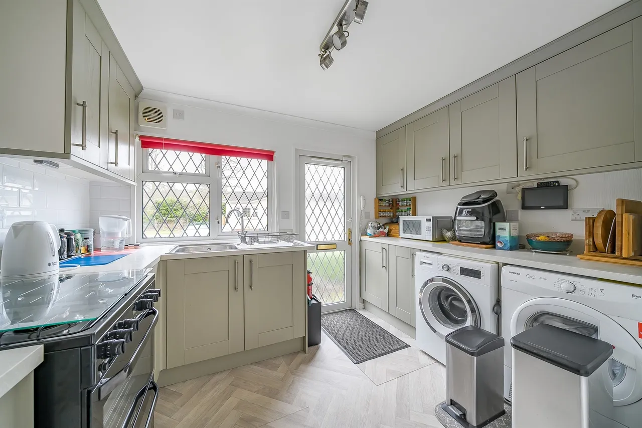 Beech Park, Wigginton, HP23, photo 5