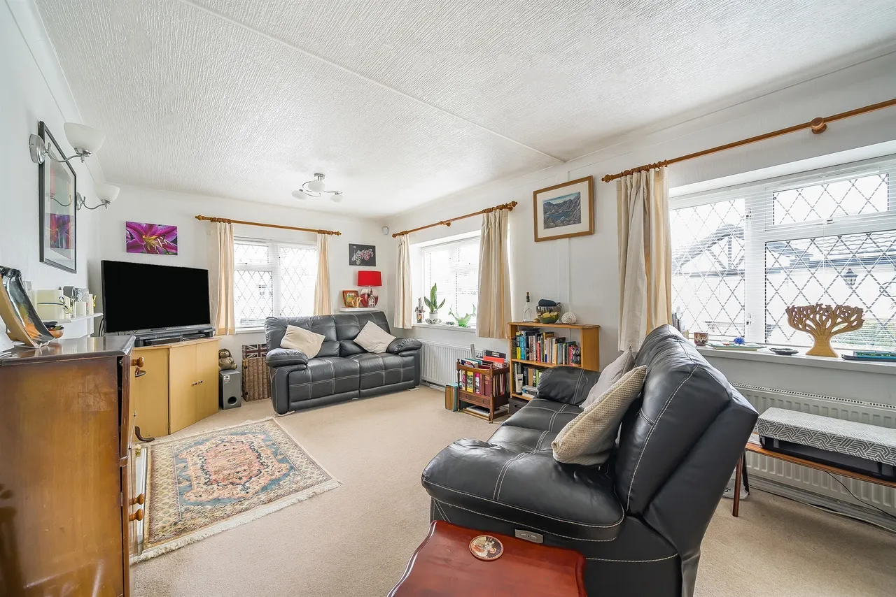 Beech Park, Wigginton, HP23, photo 3