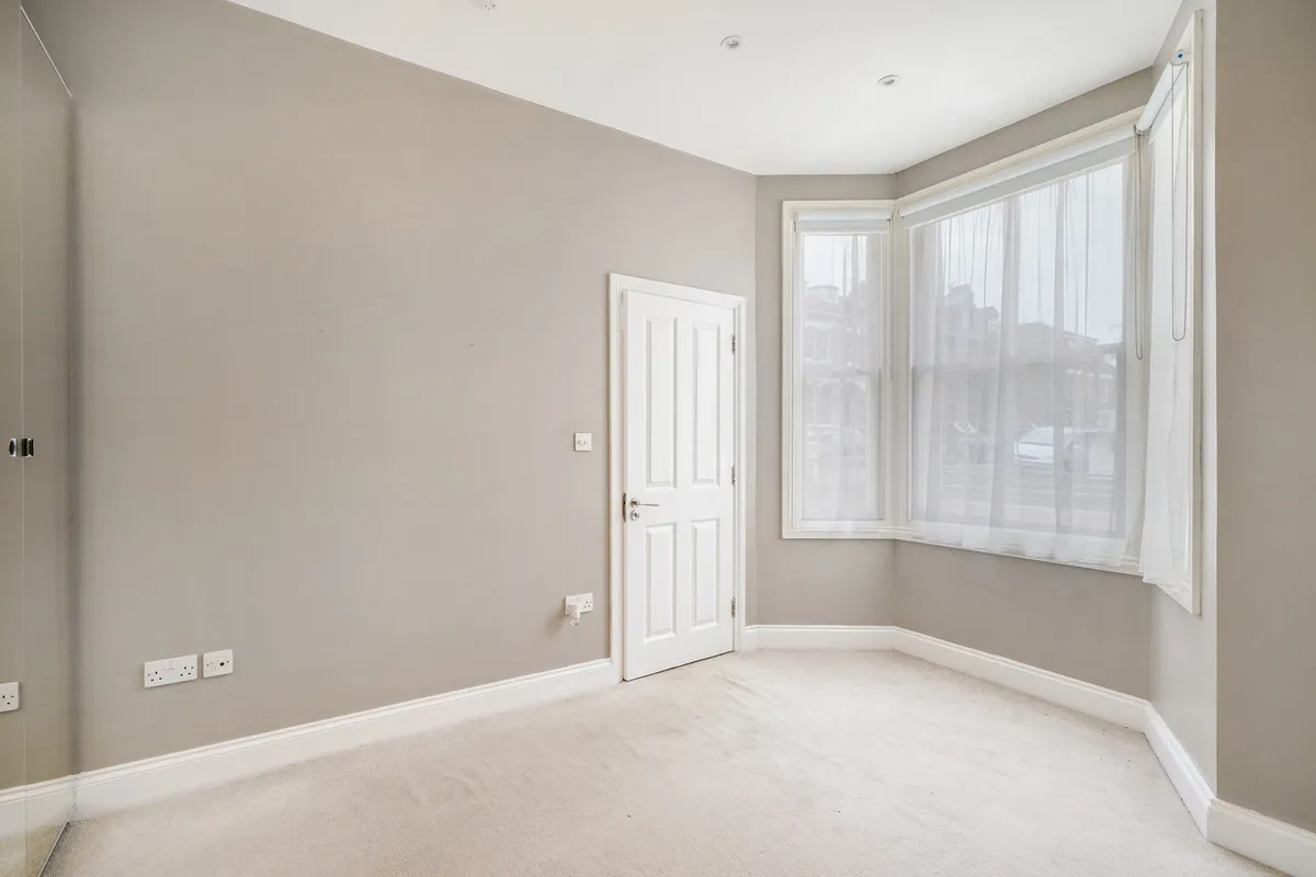 Acton, W3, photo 5
