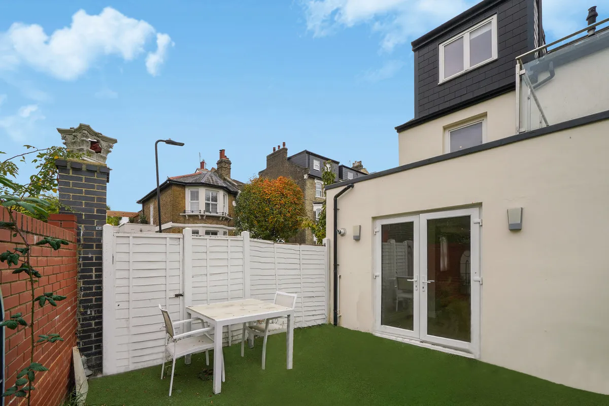 Acton, W3, photo 18