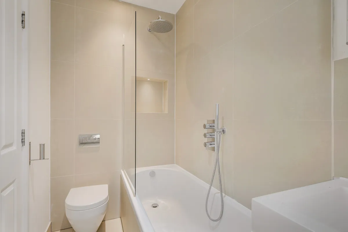 Acton, W3, photo 12
