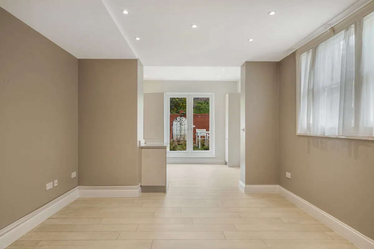 Acton, W3, photo 7