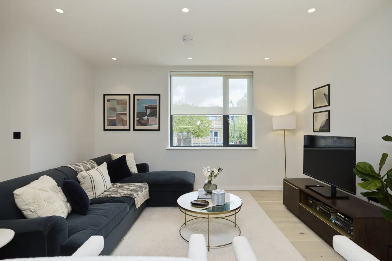 Coverdale Road, Willesden Green, NW2 4BE, photo 12